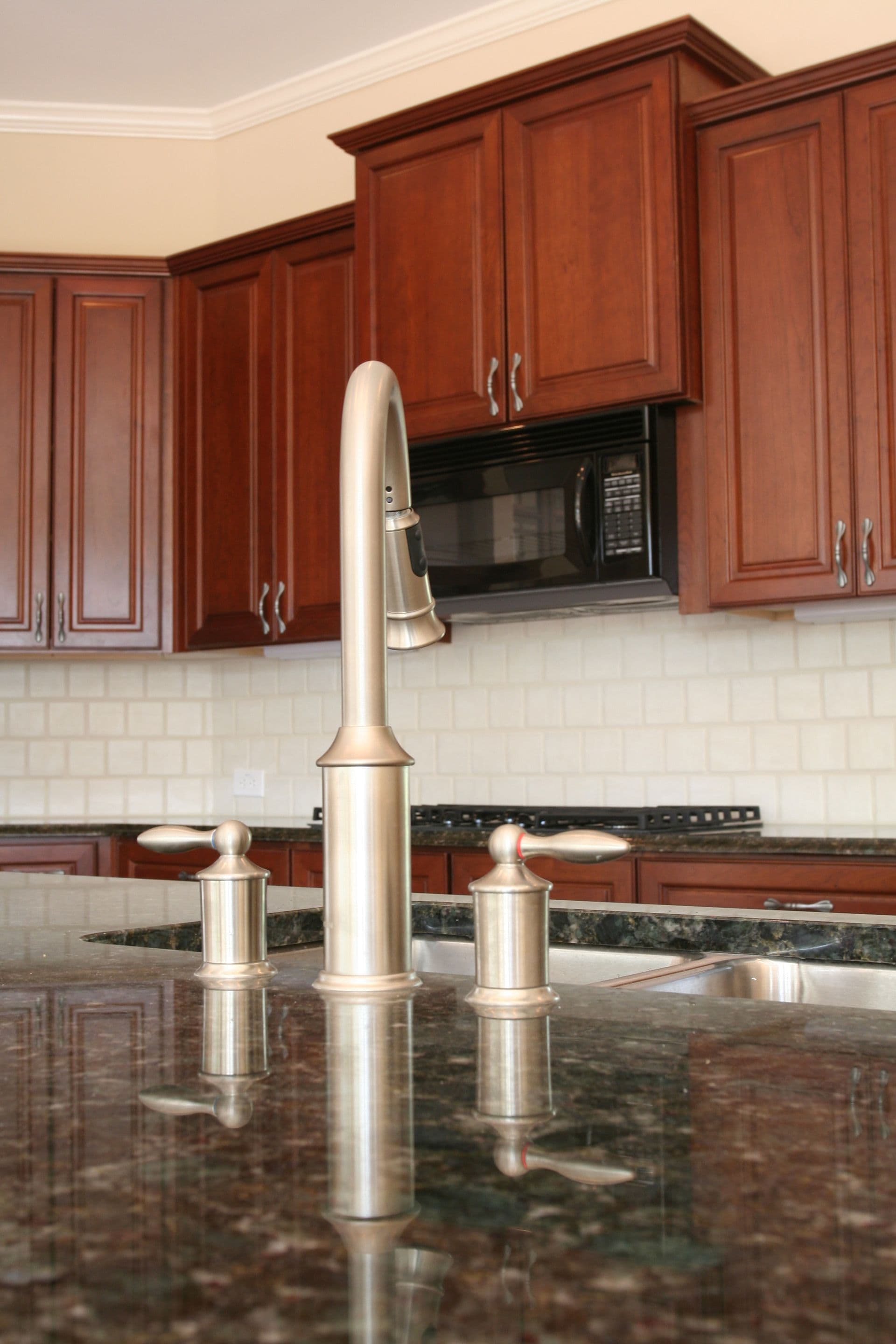 A-luxury-kitchen